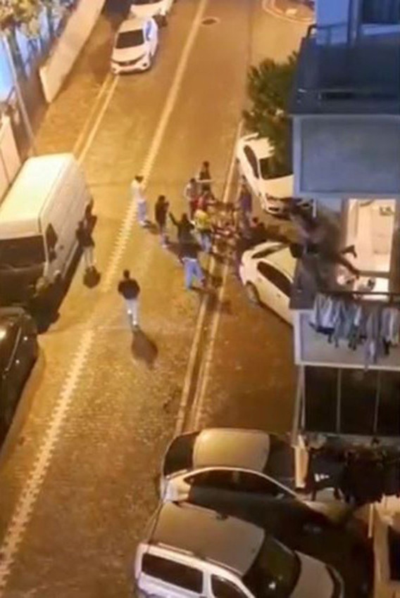 Alacak - verecek tartışmasında silahlı bıçaklı çatışma... Ortalık savaş alanına döndü - Resim: 4