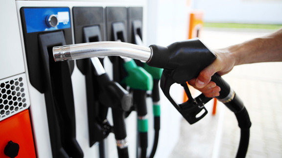 Akaryakıt fiyatlarında kırmızı alarm! Eşel mobil sistemi geri dönüyor