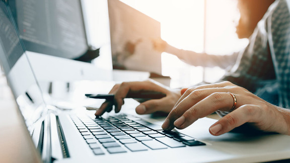 Hem anne hem babaları ilgilendiriyor! Bakan Göktaş'tan doğum izni müjdesi