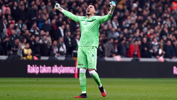 Uğurcan Çakır 36 milyon Euro'ya Galatasaray'a transfer oldu!