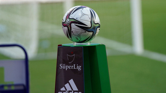 Süper Lig'de derbi tarihleri belli oldu