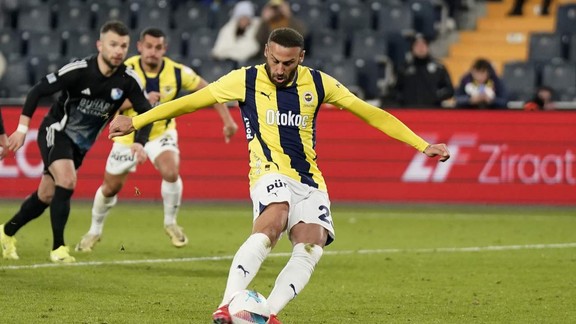 Fenerbahçe'de Cenk Tosun için karar verildi
