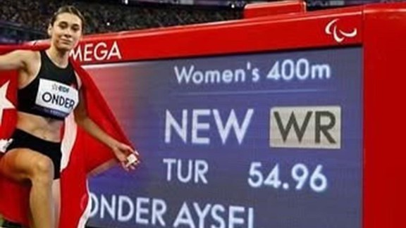 Paralimpik milli atlet Aysel Önder rekor kırarak Avrupa şampiyonu oldu!
