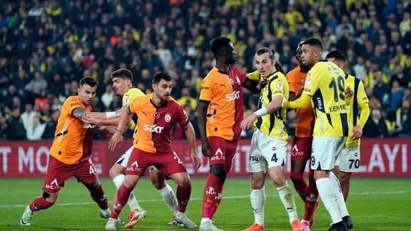 Süper Lig'de zirve yarışı alev alev! Şampiyonluk oranları değişti
