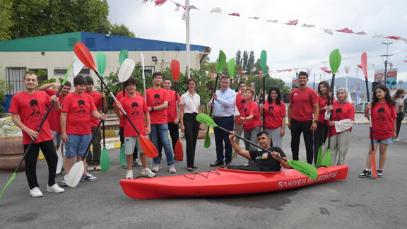 LÖSEV gençleri, Sarıyer'de su sporlarıyla buluştu