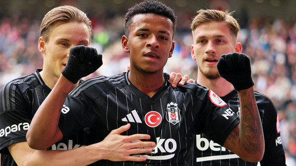 Beşiktaş, Keny Arroyo transferini resmen açıkladı