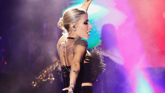 İrem Derici'den ''uyuşturucu testi'' isyanı! Yine ağzını bozdu