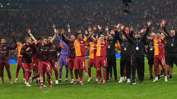 Galatasaray Liverpool'u devirdi, kasasını doldurdu!