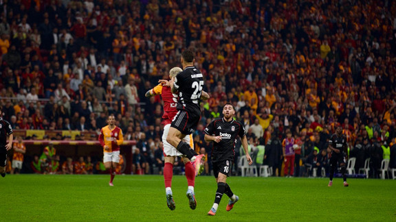 Galatasaray ve Beşiktaş derbide puanları paylaştı