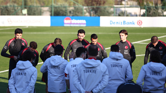 İspanya maçı öncesinde A Milli Takım'da 2 isim kadrodan çıkarıldı!