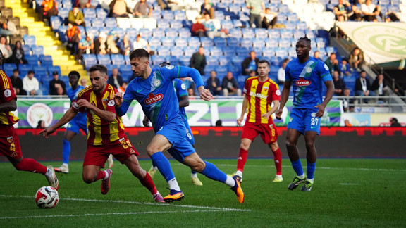 Süper Lig ekibinin teknik direktörü maç sonrası istifa etti