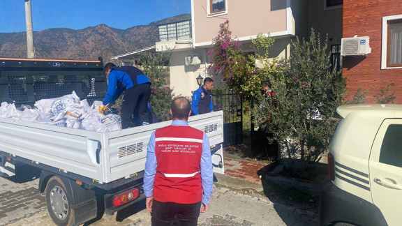 Muğla Büyükşehirden Kış Soğuğunda Yürek Isıtan Destek