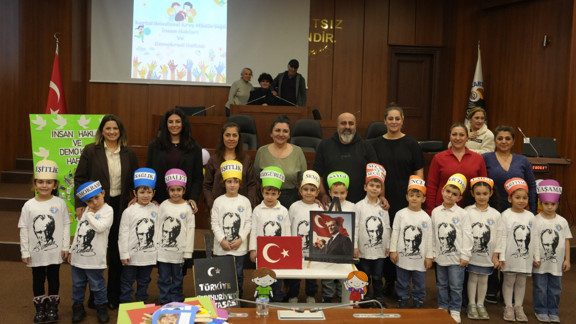 Kartal'da kreş öğrencilerinden örnek demokrasi davranışı