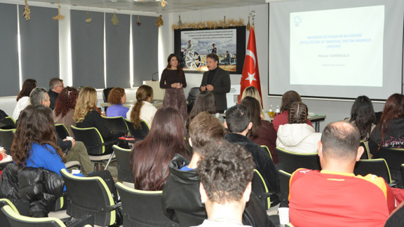 Balıkesir'de BAÇEM, Altınoluk Meslek Yüksekokulu öğrencilerine kapılarını açtı