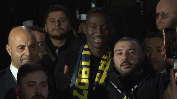 Fenerbahçe'nin 19 yaşındaki yeni golcüsü İstanbul'da