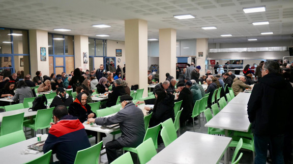 Kartallılar Hızır Orucu’nun İlk Gününü Birlik ve Paylaşma Duygusuyla Açtı