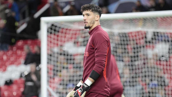 Milli kaleci Altay Bayındır Süper Lig'e geri dönüyor