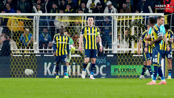 Fenerbahçe, Nottingham Forest'e 3-0 yenilerek Avrupa Ligi'nde turu zora soktu