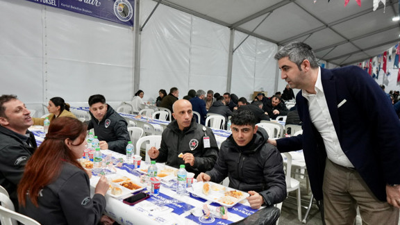 Kartallılar Ramazan’ın İlk İftarında Aynı Sofrada Buluştu