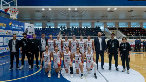 Ankara'nın genç sultanları durdurulamıyor: Başkent İz kadınları yarı finalde