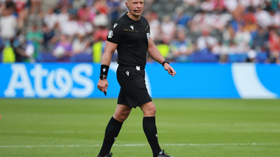 Liverpool - Galatasaray maçına tanıdık hakem