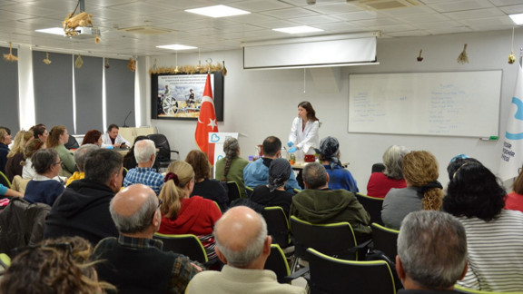 Balıkesir BAÇEM'de ''Ayın Atölyesi'' programlarına yoğun ilgi