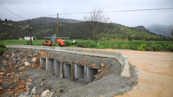 Milas’ta çöken köprüye hızlı müdahale; ulaşım 26 saatte normale döndü