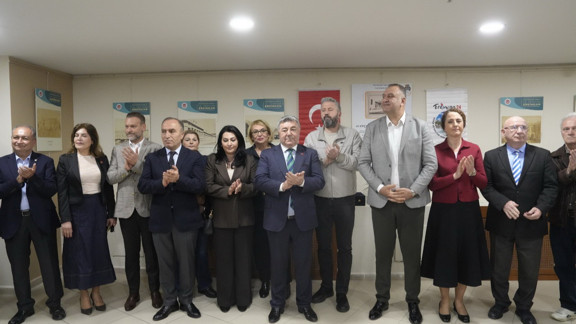 Kartal’da tarihe yolculuk: ''Fotoğraflarla 19. yüzyıldan günümüze Erzincan'' sergisi açıldı