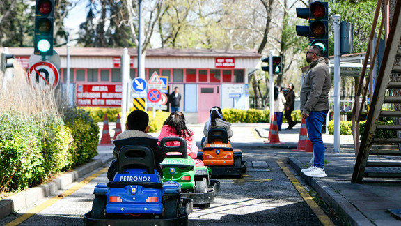 Ankara Büyükşehir Belediyesi'nden çocuklara trafik eğitimi