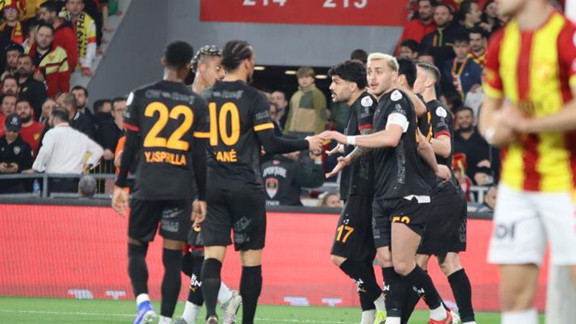 Paylaşımı taraftarı ayağa kaldırmıştı! Galatasaray transferden vazgeçti