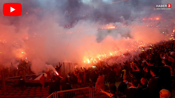 Galatasaray'dan 32 bin taraftarın önünde şampiyonluk kutlaması provası: Meşaleler geceyi aydınlattı!