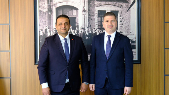 CHP Edremit İlçe Başkanı, Altıeylül Belediye Başkan Yardımcısı Tayfun Canlı’yı ziyaret etti