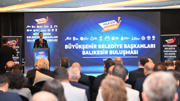 Balıkesir Büyükşehir Belediye Başkanı Ahmet Akın Tarihi Zirveye Ev Sahipliği Yaptı