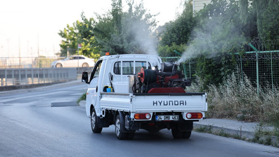 Küçükçekmece'de sivrisineklere karşı mücadele yoğunlaştı