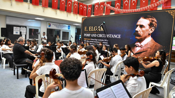 Ankara Büyükşehir'in Her Çocuğa Sanat Projesi ile geleceğin sanatçıları yetişmeye devam ediyor