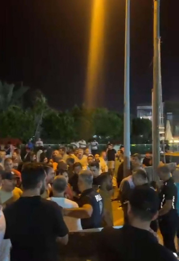 Bodrum'da taksicilerle VIP'çiler birbirine girdi: Taksiciler yolu trafiğe kapattı! - Resim: 3