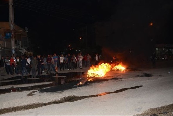 Arapça küfretti deyip yolu kestiler - Resim: 3