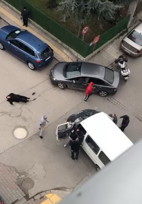 Trafikteki ''yol verme'' kavgasında ''minibüs iddianamede silah sayıldı - Resim: 3