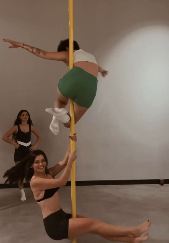 Seray Kaya'dan ''Sultana''daki direk dansı performansı izleyenleri büyüledi - Resim: 2