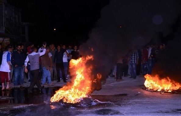 Arapça küfretti deyip yolu kestiler - Resim: 1