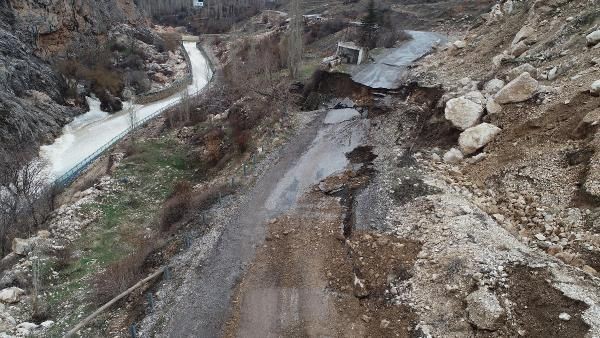 Konya'da yol çöktü, görenler inanamadı! - Resim: 2