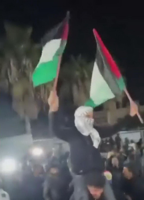 Ateşkes anlaşması sonrası Gazzeliler sokağa döküldü - Resim: 4