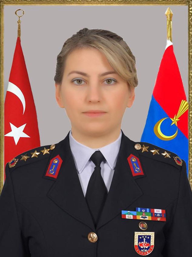 Türkiye'de ilkti! Jandarma komutanı Gülden Mat Şakir general oldu - Resim: 2