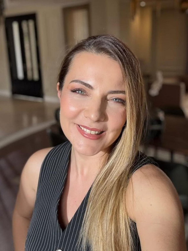 Ünlü oyuncu ''fay hattı üzerinde'' dediği yazlık evini terk etti - Resim: 4