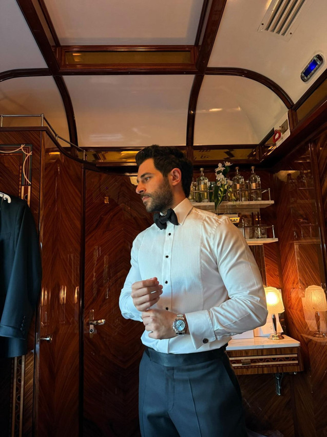 Hakan Sabancı ile Hande Erçel'in ''lüks konseptli'' aşk ilanı olay oldu - Resim: 4