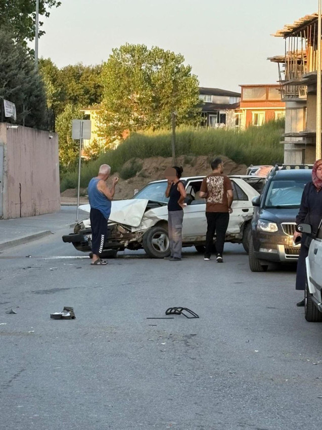 Eşine sinirlenen kadın cipi ile eşinin aracına vura vura otomobili hurdaya çevirdi! - Resim: 3