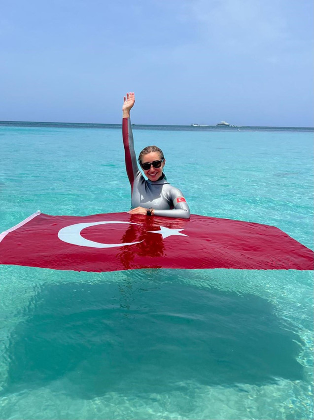 Derinliklerin prensesi Şahika Ercümen'den yeni dünya rekoru - Resim: 1