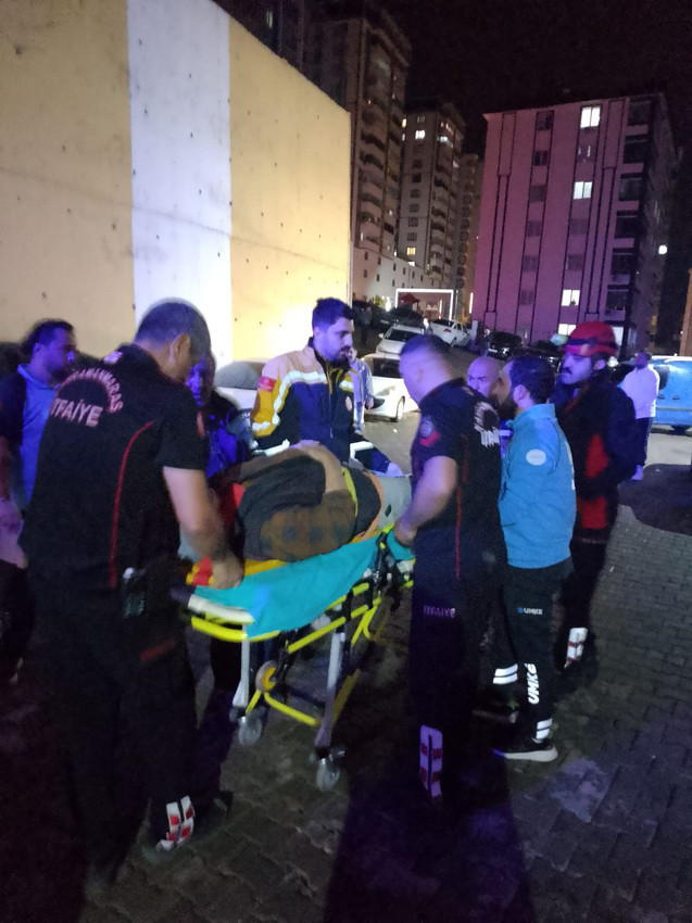 Bir asansör faciası daha: 9 kat aşağı çakıldılar - Resim: 1