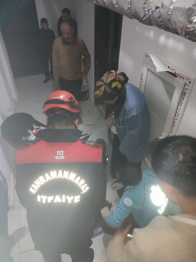 Bir asansör faciası daha: 9 kat aşağı çakıldılar - Resim: 4