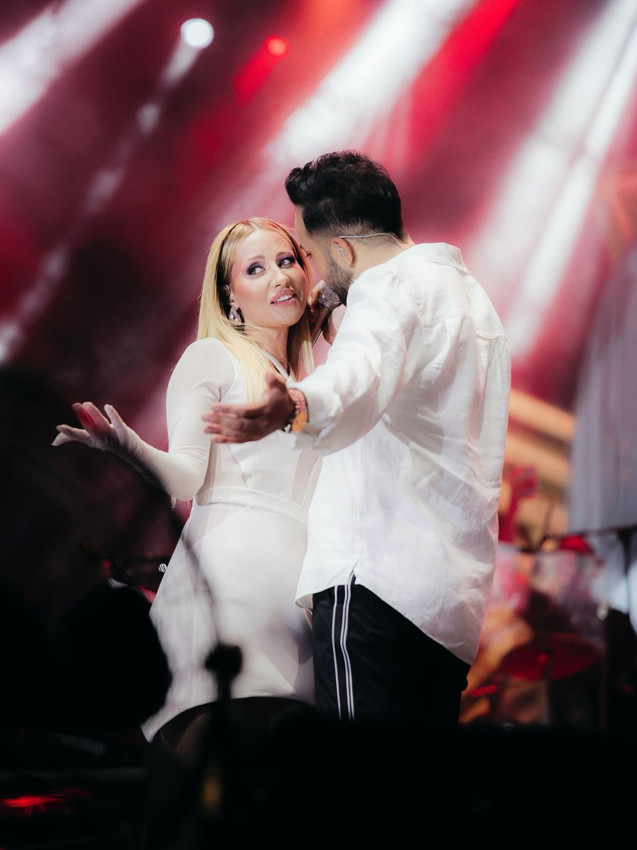 Güzel şarkıcı Derya uluğ sevgilisi ile birlikte savcılığa başvurdu - Resim: 2